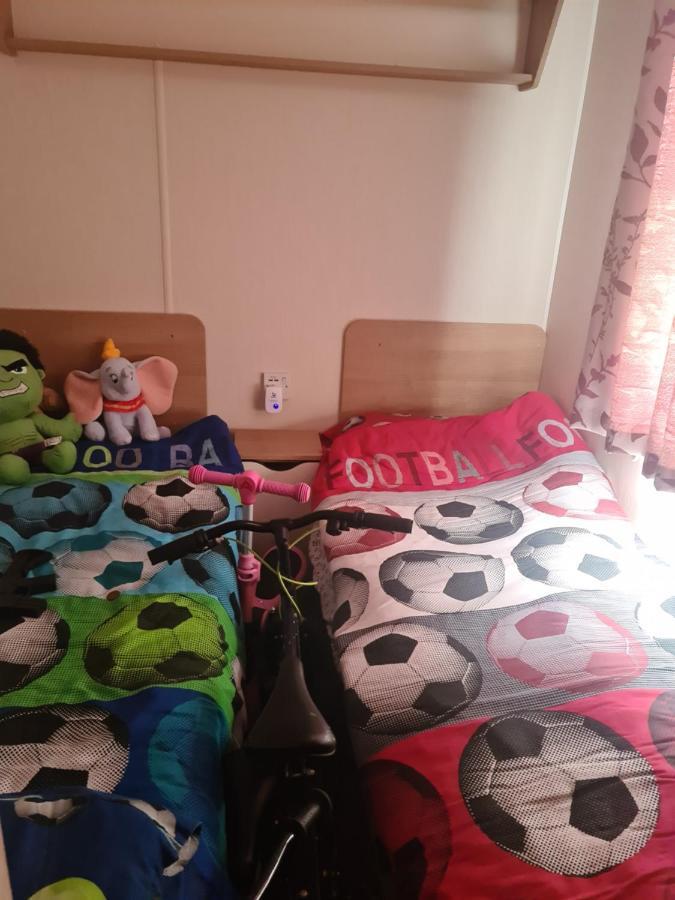 The Orchards Holiday Home Клактон-он-Си Экстерьер фото